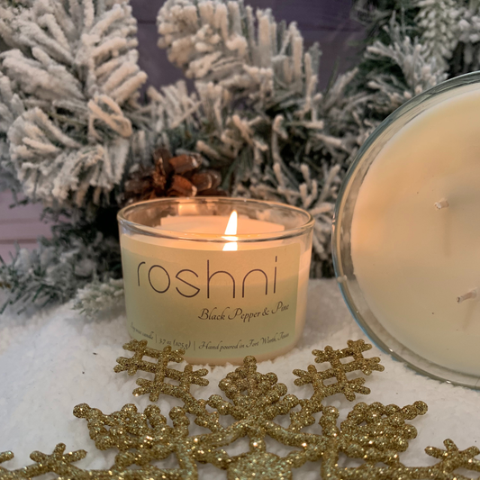 Black Pepper & Pine Soy Candles, Close up Image, Handmade Christmas Candle, Mini Glass Jar - 105 gm