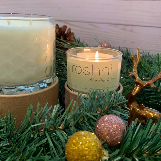 Black Pepper and Pine Soy Candles, Close Up Image, Handmade Christmas Candle, Mini Glass Jar - 105 gm